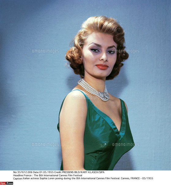 ソフィア・ローレン直筆サイン入り写真…ふたりの女… ソフィア・ローレン直筆サイン入り写真…ふたりの女… - メルカリ