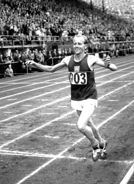 エミール ザトペック の写真素材 イラスト素材 アマナイメージズ