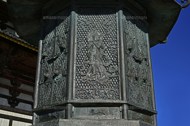 東大寺 大仏殿 八角燈籠 奈良県 奈良市[22456011127]の写真・イラスト