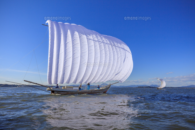 霞ヶ浦の帆引き船 の写真素材 イラスト素材 アマナイメージズ