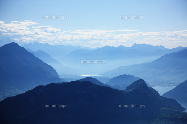 スイス アルプス リギ山からの眺め の写真素材 イラスト素材 アマナイメージズ