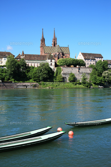 スイス ライン河畔のバーゼル大聖堂 の写真素材 イラスト素材 アマナイメージズ