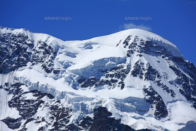 スイス ゴルナーグラートから望むモンテ ローザ山群とゴルナー氷河 の写真素材 イラスト素材 アマナイメージズ