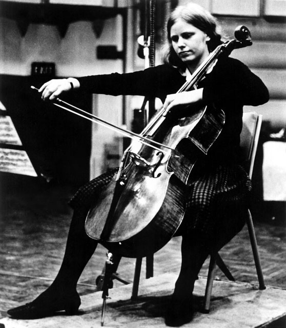 ジャクリーヌ デュ プレ の写真素材 イラスト素材 アマナイメージズ