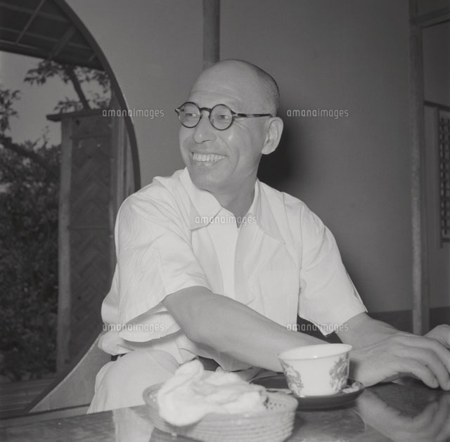 中野好夫[23007001157]の写真・イラスト素材｜アマナイメージズ