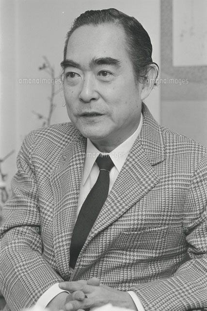 荻昌弘[23007001832]の写真・イラスト素材｜アマナイメージズ
