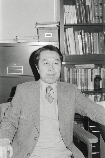 物理学者 南部陽一郎 ノーベル物理学賞受賞者[23007002351]の写真