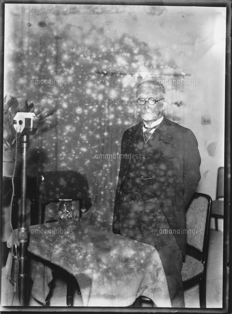 講演 山本達雄 政治家 実業家 代々木 の写真素材 イラスト素材 アマナイメージズ