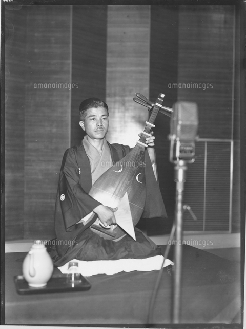 琵琶 古田耕水 の写真素材 イラスト素材 アマナイメージズ