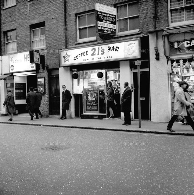 77sロンドン・ピカデリー小箱にてフラッシュたかれてびっくりミック