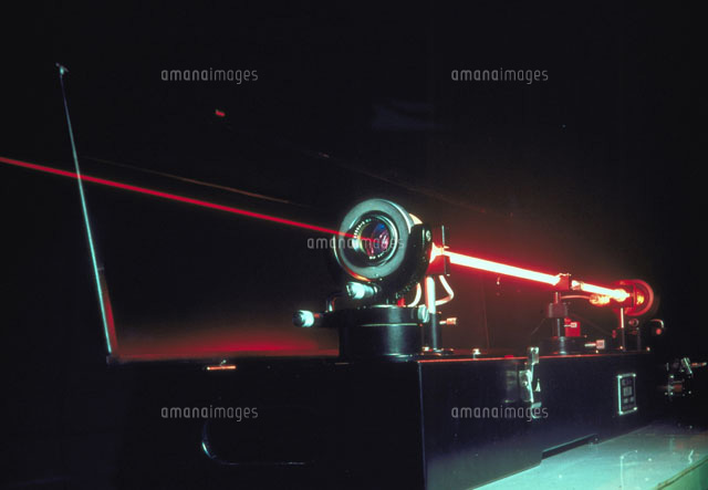 レーザー光線 He Neレーザー の写真素材 イラスト素材 アマナイメージズ
