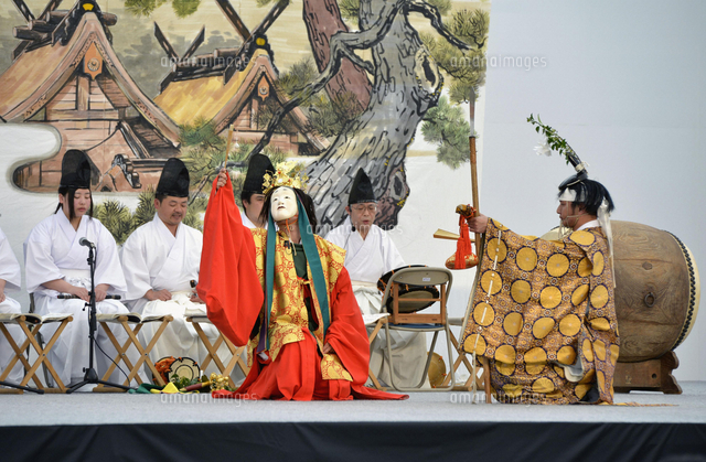 ユネスコ無形文化遺産・国指定重要無形民俗文化財の佐陀神能