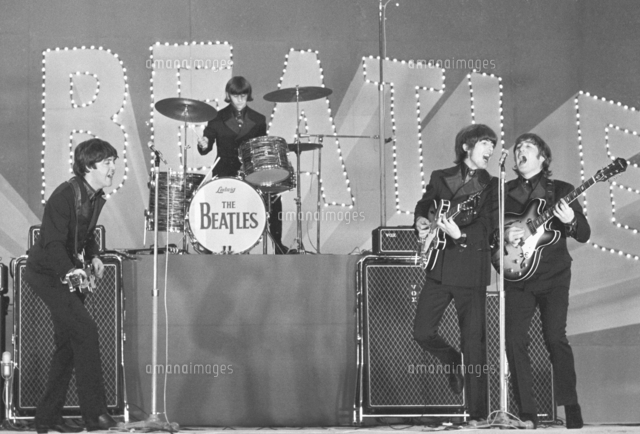 ビートルズが日本初公演 日本武道館 の写真素材 イラスト素材 アマナイメージズ