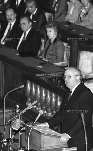 ゴルバチョフ大統領が来日 衆院本会議場で演説 画像サイズ：1629×2646