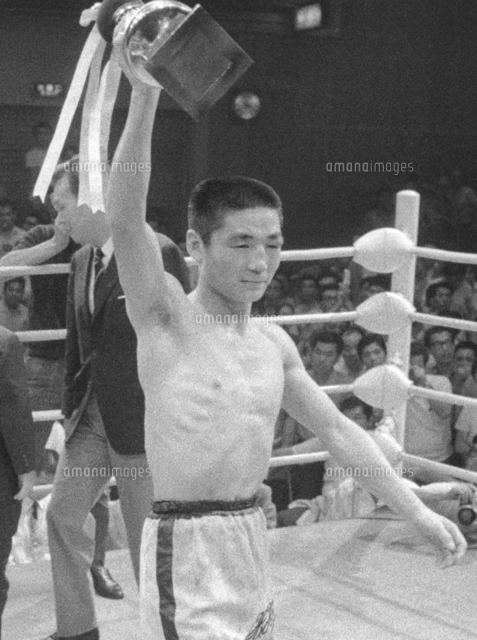 世界ジュニアミドル級タイトルマッチ、輪島功一がタイトル奪取 画像