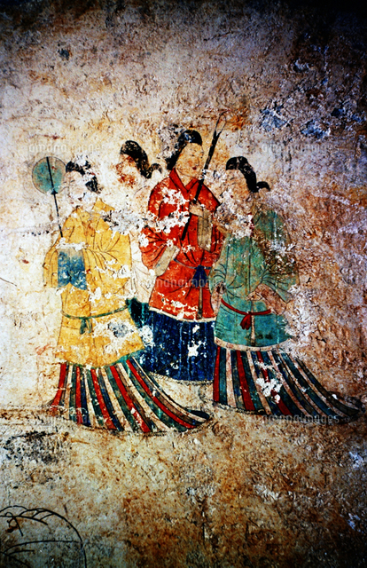 高松塚古墳の壁画、古墳内部に極彩色の壁画が描かれていたと発表、写真