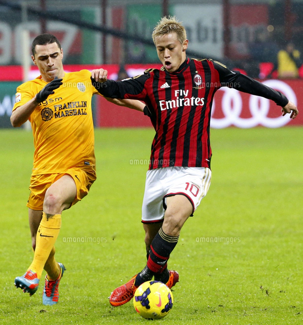 本田圭佑、ACミランでリーグ戦初先発 攻め込む本田 画像サイズ：885