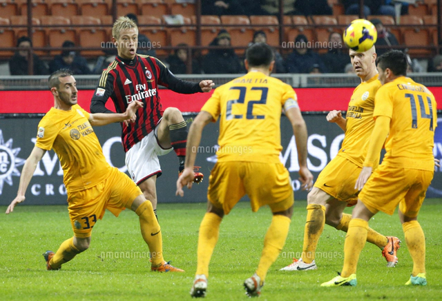 本田圭佑、ACミランでリーグ戦初先発 攻め込む本田 画像サイズ：885