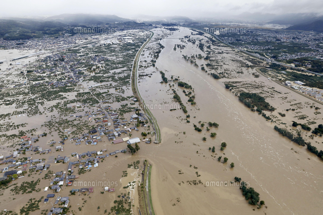 台風19号、各地で被害 氾濫した千曲川の全景【要事前申請（新聞記事