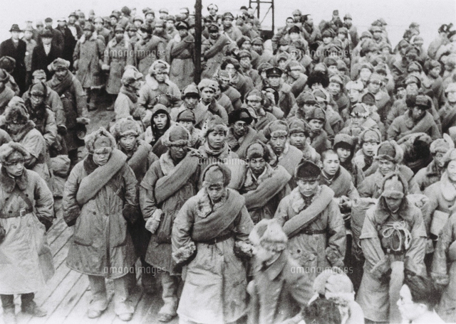 戦争と庶民（1940～49） ①巻 109ページ 隣組各戸に時局標語の旗