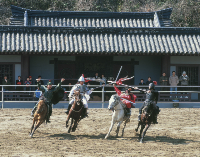 三英戦呂布 三国城[25023064020]の写真・イラスト素材｜アマナイメージズ