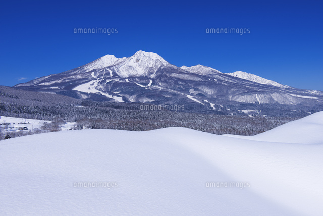 冬の妙高山[25053019779]の写真・イラスト素材｜アマナイメージズ