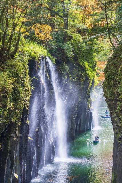 kakoです。高千穂峡の秋No.248 初夏の菊池渓谷No.249 秋の高千穂峡[25053023155]の写真・イラスト素材｜アマナイメージズ