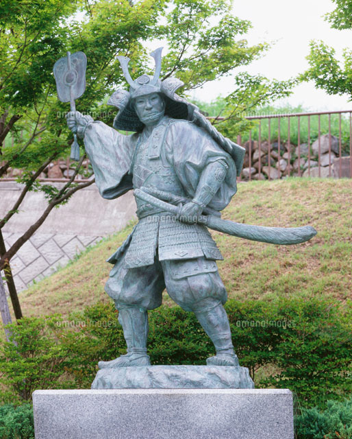武田勝頼銅像[25086005570]の写真・イラスト素材｜アマナイメージズ