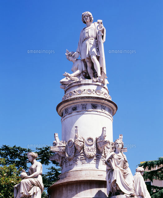 コロンブス像[25121025019]の写真・イラスト素材｜アマナイメージズ