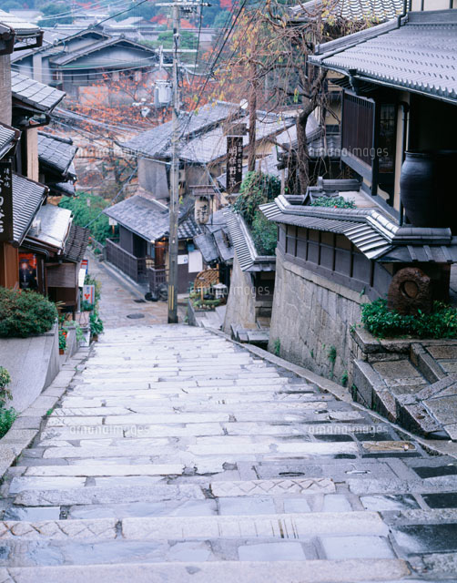 三年坂 産寧坂 の写真素材 イラスト素材 アマナイメージズ