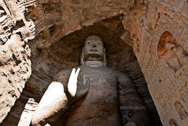 雲崗石窟 第19窟の曇曜五窟の如来倚坐像[25125029856]の写真・イラスト