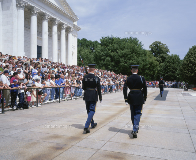 衛兵交代の儀式 の写真素材 イラスト素材 アマナイメージズ