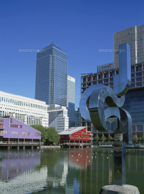 カナリー ワーフのオフィス街 の写真素材 イラスト素材 アマナイメージズ