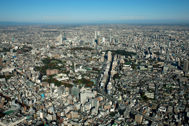 江戸川橋 椿山荘周辺より池袋方面 中央は首都高速５号池袋線 の写真素材 イラスト素材 アマナイメージズ