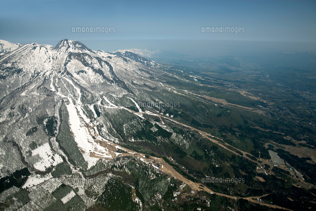 赤倉山 妙高山周辺より赤倉方面 の写真素材 イラスト素材 アマナイメージズ