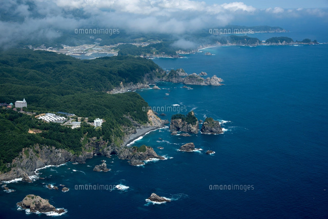 三陸海岸(黒崎より普代浜海水浴場方面)[25397015881]の写真・イラスト