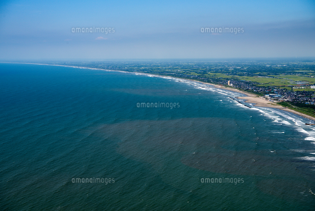九十九里浜 堀川浜海水浴場より一宮方面 最北端より南方面 の写真素材 イラスト素材 アマナイメージズ 九十九里浜 堀川浜海水浴場より一宮方面 最北端より南方面 の写真素材 イラスト素材 アマナイメージズ