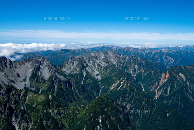 飛騨山脈(北アルプス)の山並み[25397018804]の写真・イラスト素材