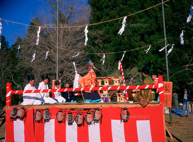 小祭礼 西金砂神社田楽舞[25405000841]の写真・イラスト素材｜アマナ