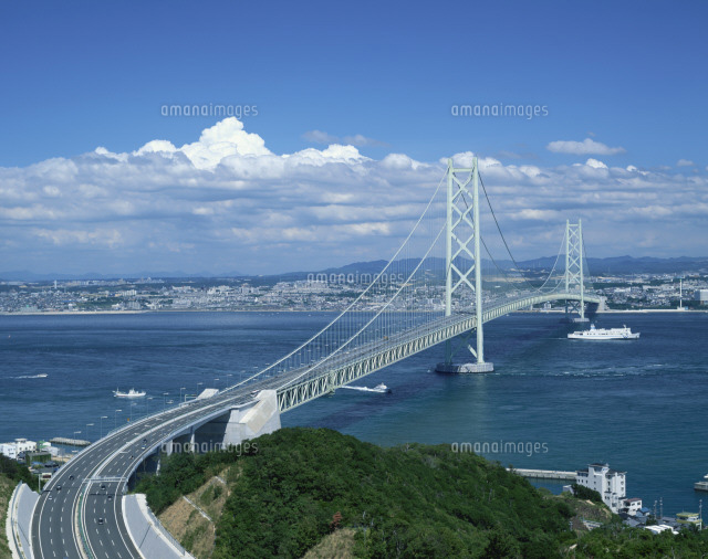 明石大橋と明石海峡 の写真素材 イラスト素材 アマナイメージズ