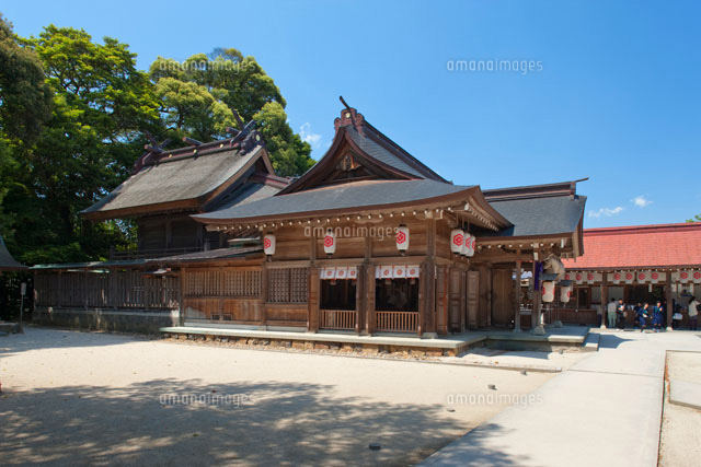 八重垣神社拝殿と本殿 の写真素材 イラスト素材 アマナイメージズ