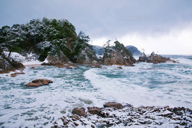 雪の浦富海岸 西脇海岸 25516033093 の写真素材 イラスト素材 アマナイメージズ