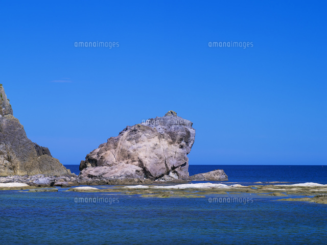 香住海岸 今子浦 カエル島[25516037625]の写真・イラスト素材｜アマナ