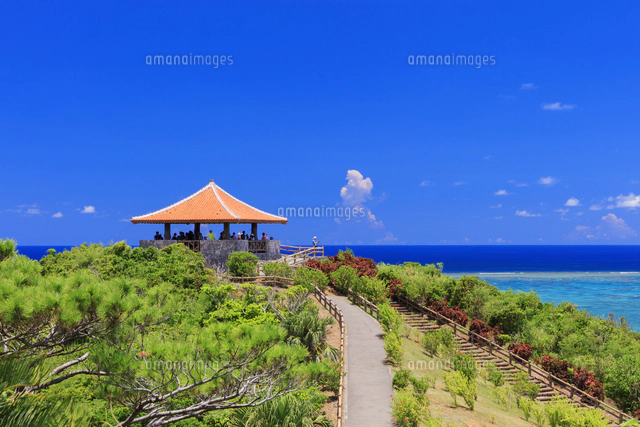 玉取崎展望台よりはんな岳と平久保半島 石垣島[25516048481]の写真