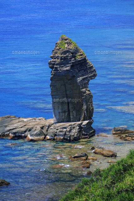立神岩 与那国島 の写真素材 イラスト素材 アマナイメージズ