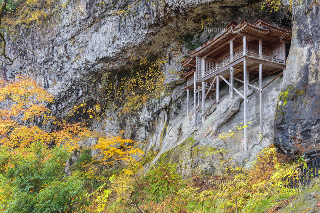 三徳山三佛寺 投入堂[25516053212]の写真・イラスト素材｜アマナイメージズ