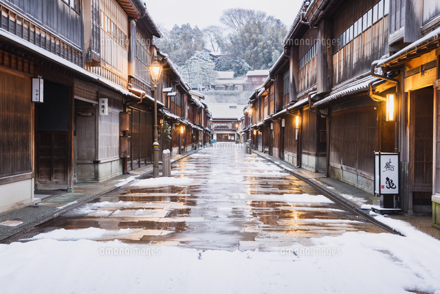 ひがし茶屋街 の写真素材 イラスト素材 アマナイメージズ