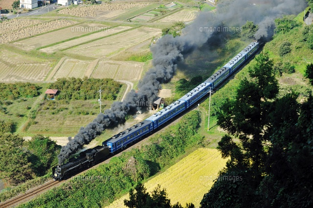 山口線のc57 C56プッシュプル運転のslやまぐち号 の写真素材 イラスト素材 アマナイメージズ