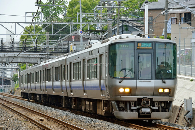 阪和線の223系紀州路快速電車[25668002617]の写真・イラスト素材