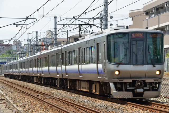 阪和線の223系区間快速電車[25668002568]の写真・イラスト素材｜アマナ